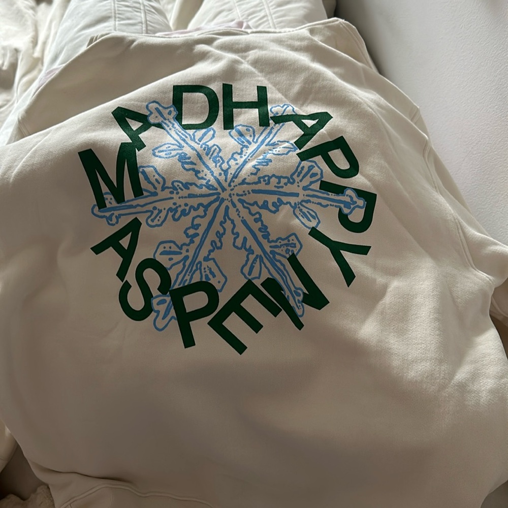 Madhappy aspen hoodie Size L never worn